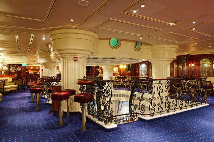 Star Clippers, Royal Clipper Lounge 2.jpg